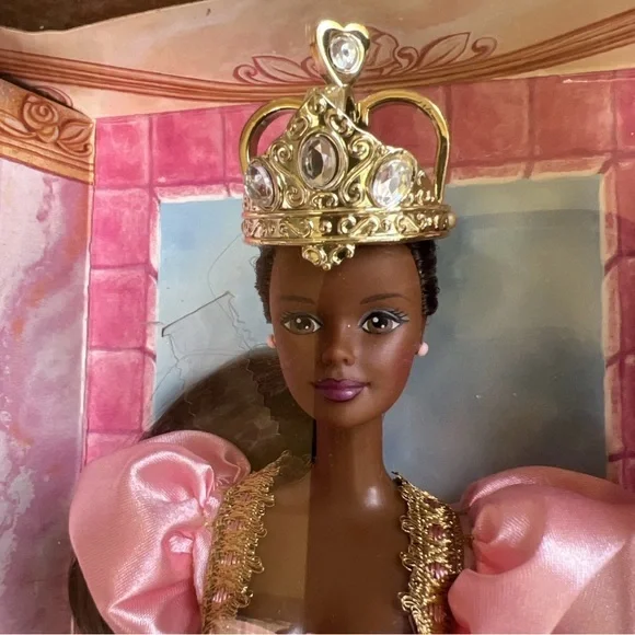 Mattel 1997 Rapunzel Barbie #18164 NRFB Long Hair Crown - Picture 4 of 12